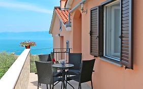 Apartment Elsa - Lbn108 By Interhome